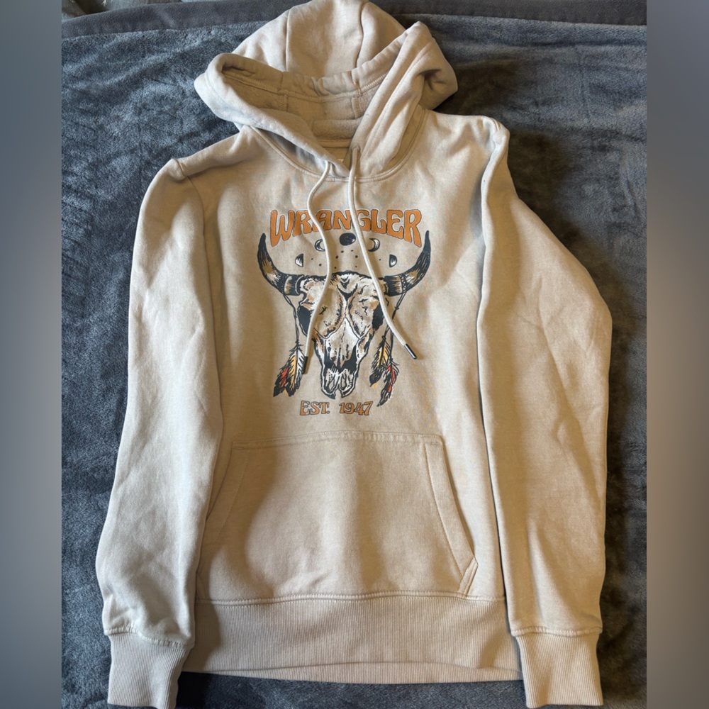 Wrangler Tan Hoodie with Graphic Design